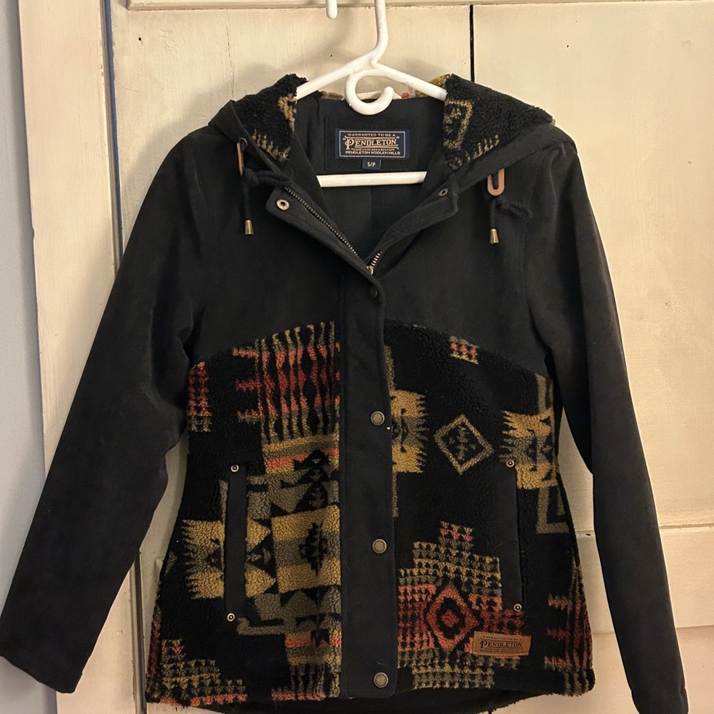 Pendleton Chief Joseph Hooded Fleece Aztec Patterned  Jacket